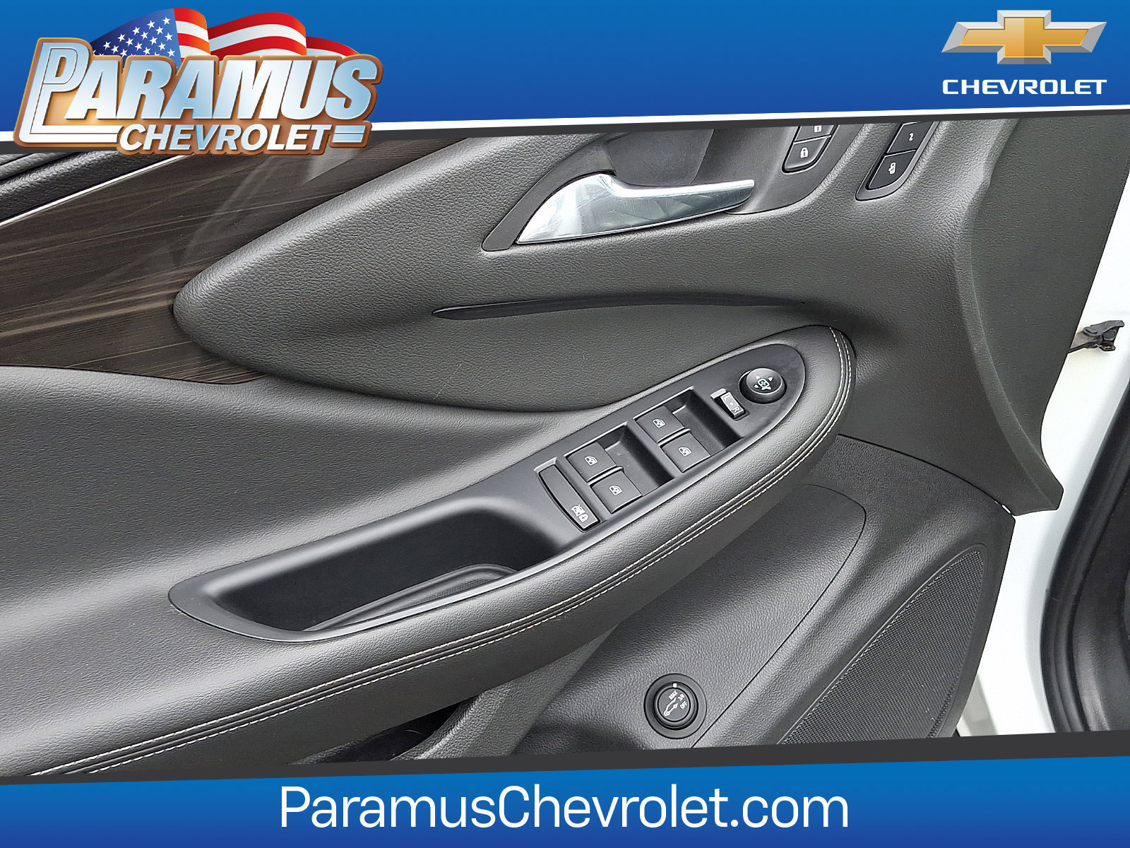 Used 2020 Buick Envision Essence w/ Experience Buick Package FWD image 13