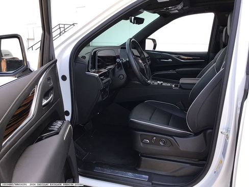 Used 2024 Cadillac Escalade Premium Luxury AWD/4WD image 8