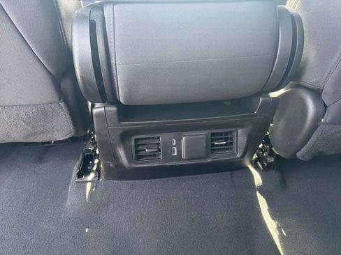 Used 2025 Chevrolet Silverado 1500 LT AWD/4WD image 22