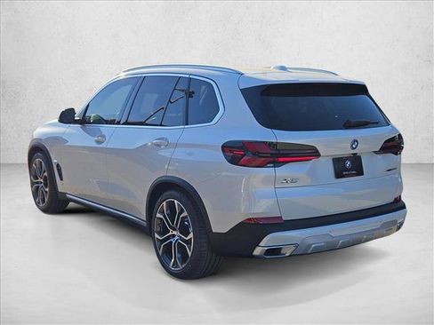 New 2026 BMW X5 xDrive50e image 8