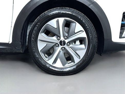 Used 2022 Kia Niro EX Premium w/ Cold Weather Package FWD image 45