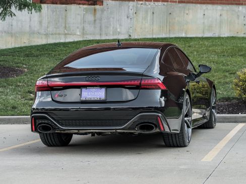 Used 2023 Audi RS 7 Sportback w/ Carbon Optic Package AWD/4WD image 4
