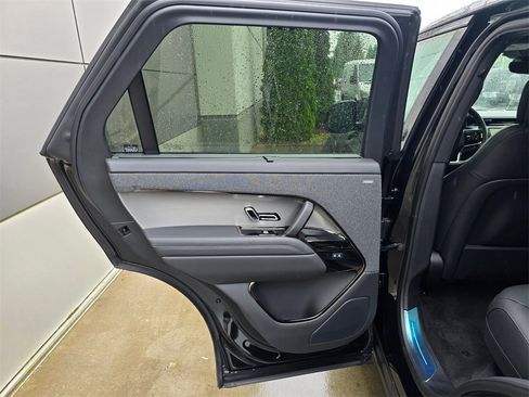 New 2025 Land Rover Range Rover Sport Dynamic SE image 25