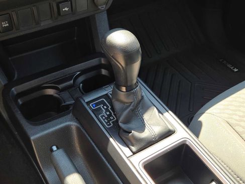 Certified 2023 Toyota Tacoma SR AWD/4WD image 30