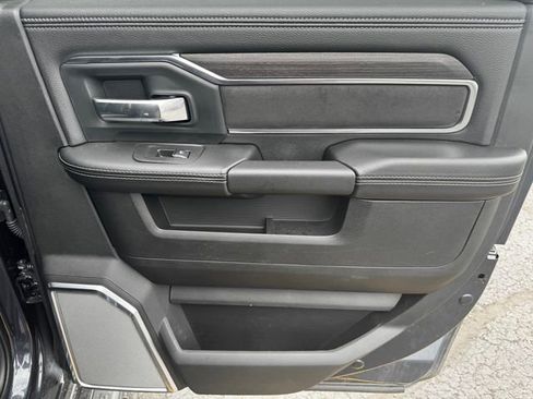 Used 2025 RAM 2500 Laramie image 15