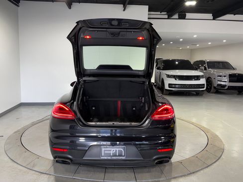 Used 2016 Porsche Panamera 4 image 20