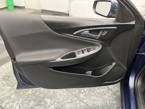 Used 2021 Chevrolet Malibu LT image 6