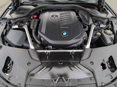 Used 2020 BMW 540i xDrive w/ M Sport Package AWD/4WD image 15