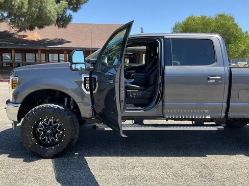 Used 2019 Ford F350 Lariat w/ Lariat Value Package AWD/4WD image 40