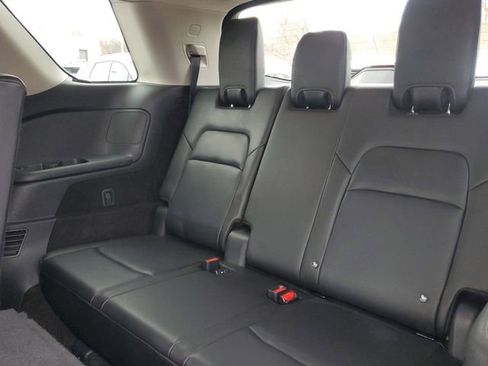 Used 2023 Nissan Pathfinder SL image 27