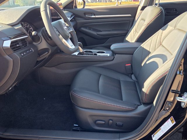 New 2026 Nissan Altima 2.5 SR w/ SR Premium Package FWD image 5