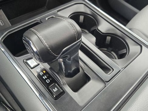 Used 2021 Ford F150 Lariat w/ Equipment Group 502A High image 28