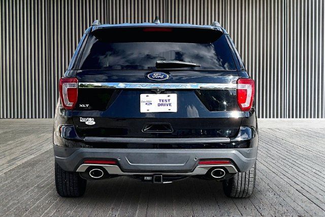 Used 2018 Ford Explorer XLT FWD image 4