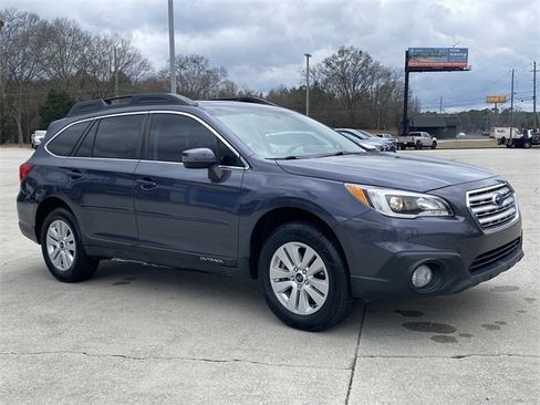 Used 2017 Subaru Outback 2.5i Premium image 9