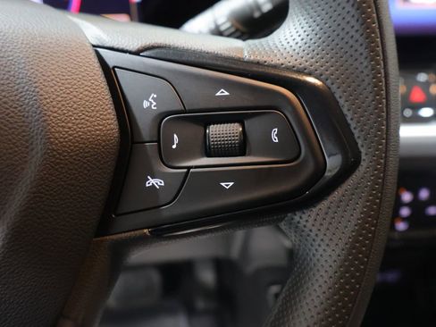 Used 2025 Chevrolet TrailBlazer LT image 37