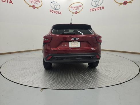 Used 2024 Chevrolet Trax RS w/ Driver Confidence Package FWD image 7