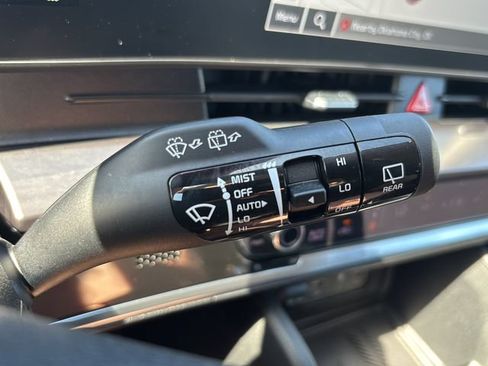 Used 2023 Kia Sportage EX AWD/4WD image 22