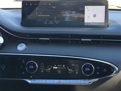 Used 2022 Genesis GV70 2.5T image 17