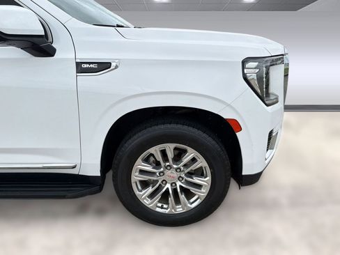 Used 2021 GMC Yukon SLT w/ SLT Luxury Package image 10