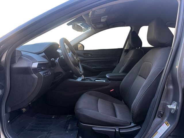 Used 2024 Nissan Altima 2.5 S FWD image 10