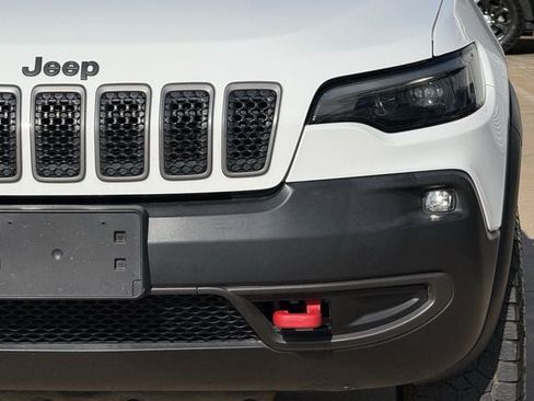 Used 2019 Jeep Cherokee Trailhawk w/ Cold Weather Group AWD/4WD image 9