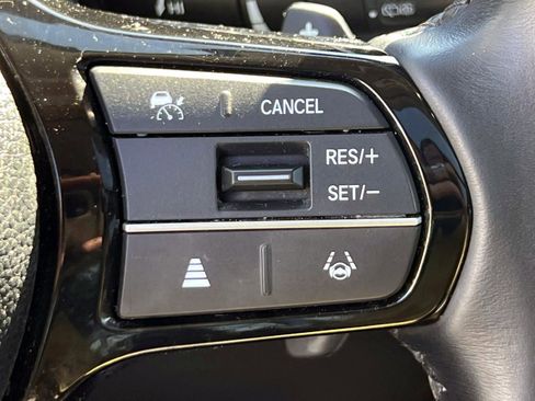 Certified 2023 Honda Pilot Touring image 22