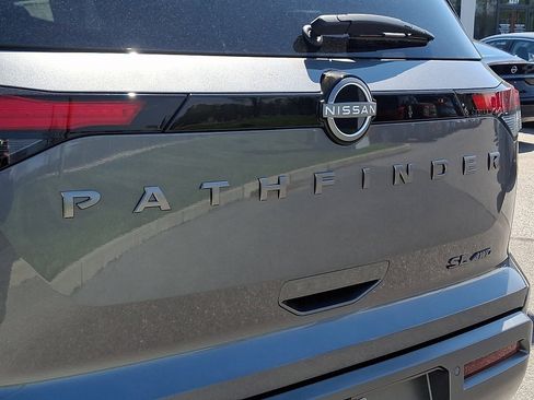 New 2026 Nissan Pathfinder SL AWD/4WD image 11