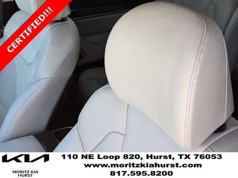 Used 2024 Kia Telluride EX w/ EX Captain's Chair Package image 20