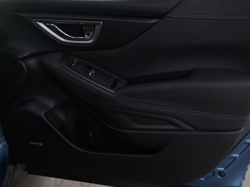 Used 2023 Subaru Forester Touring w/ Popular Package #3 image 9