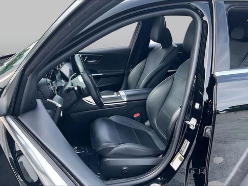 Used 2024 Mercedes-Benz C 300 Sedan image 8