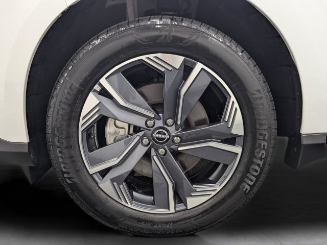 Used 2025 Nissan Murano SL AWD/4WD image 10