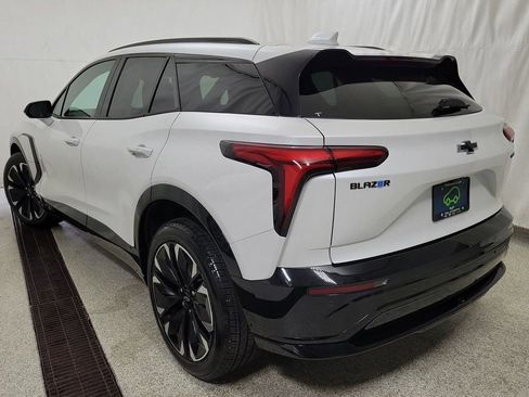 Certified 2024 Chevrolet Blazer EV RS image 7