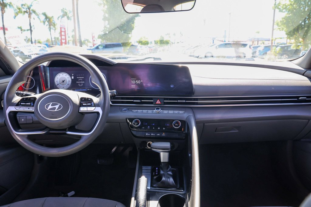 Used 2024 Hyundai Elantra SEL FWD image 22