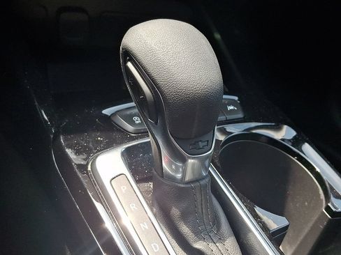 Used 2025 Chevrolet Trax ACTIV FWD image 15