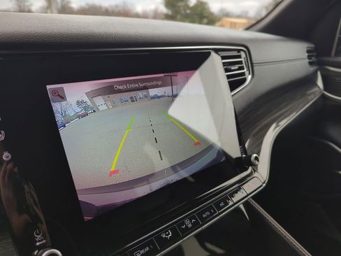 Used 2022 Jeep Wagoneer Series III image 13