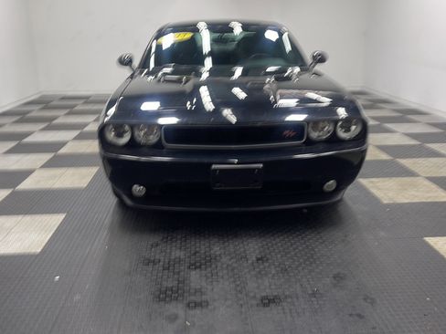 Used 2013 Dodge Challenger R/T RWD image 21