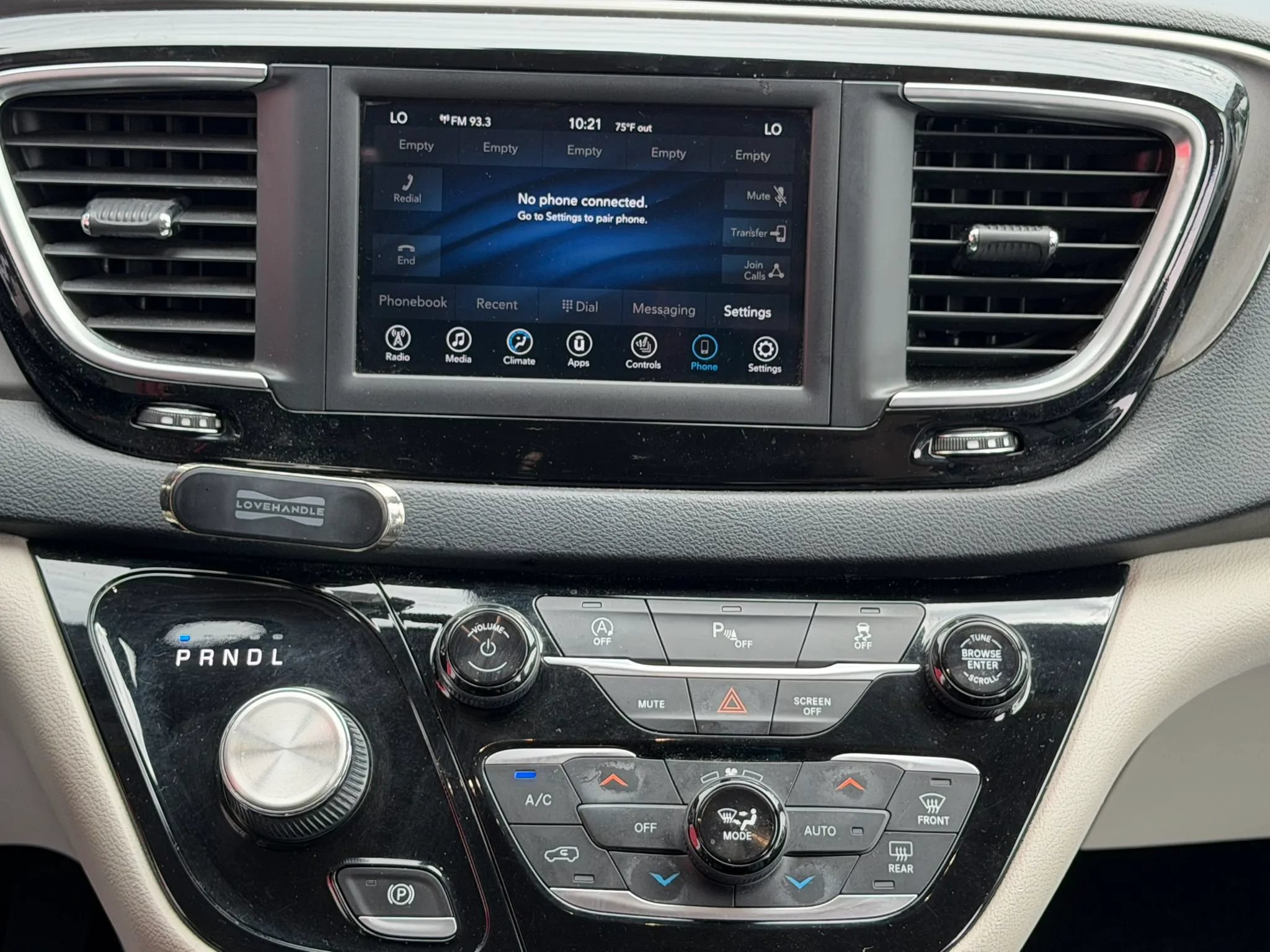 Used 2020 Chrysler Pacifica Touring-L FWD image 16