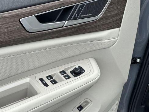 New 2026 Volkswagen Atlas SEL Premium R-Line image 13