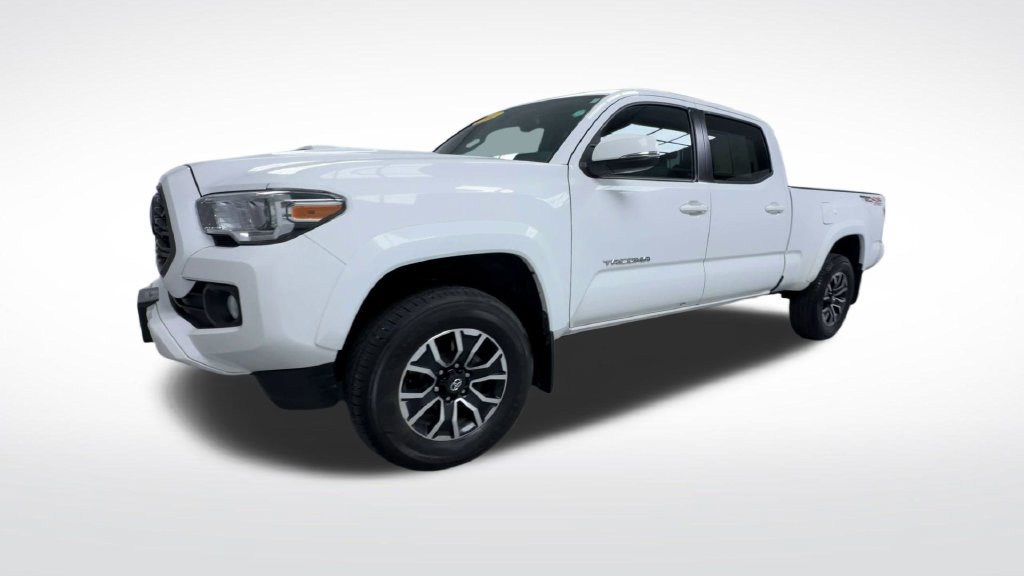 Certified 2022 Toyota Tacoma TRD Sport w/ Technology Package AWD/4WD image 5