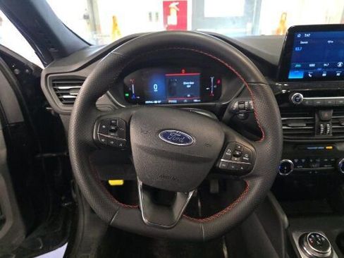 Used 2025 Ford Escape ST-Line image 10