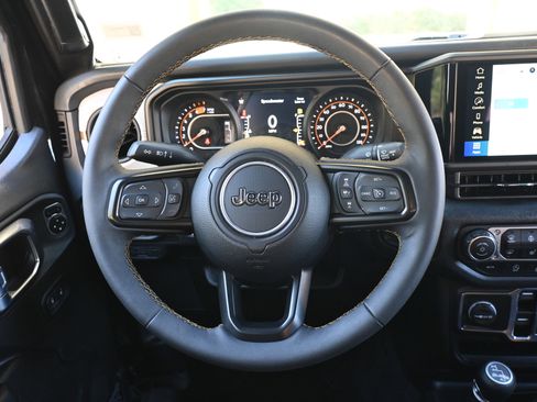 Used 2024 Jeep Wrangler Sport S image 22