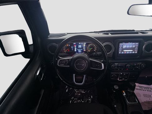 Used 2021 Jeep Wrangler Unlimited Sahara AWD/4WD image 17