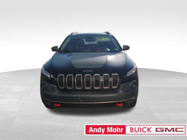Used 2017 Jeep Cherokee Trailhawk AWD/4WD image 2