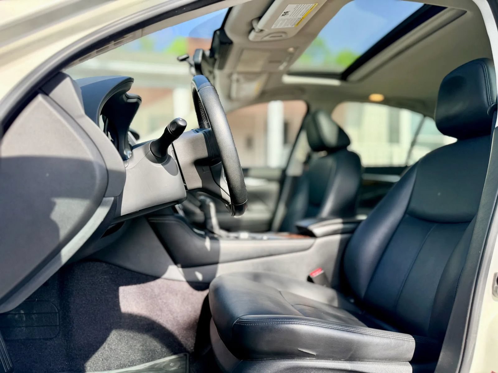 Used 2019 INFINITI Q50 Luxe w/ Cargo Package (L96) RWD image 20