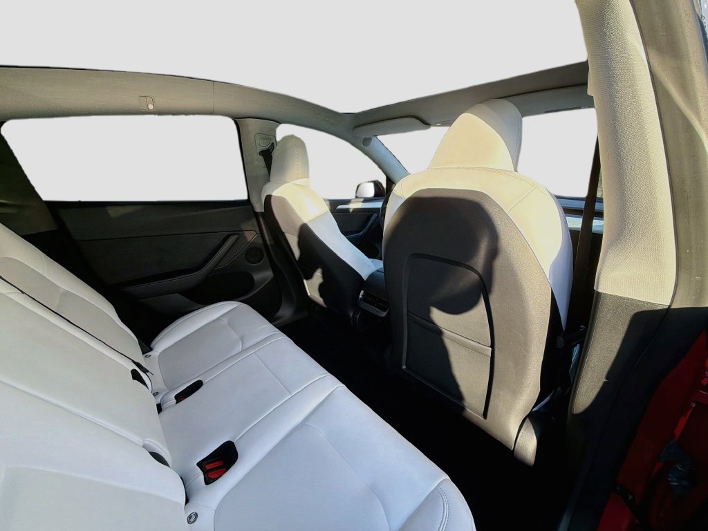Used 2023 Tesla Model Y Performance AWD/4WD image 31