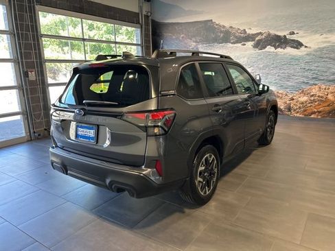 Used 2026 Subaru Forester Premium AWD/4WD image 41
