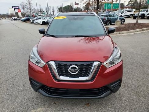 Used 2020 Nissan Kicks SV image 9