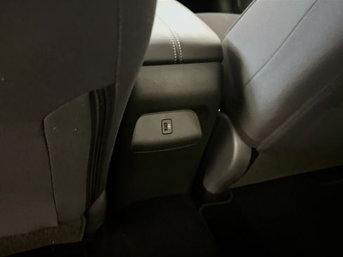 Used 2025 Nissan Sentra SV w/ All-Weather Package FWD image 27