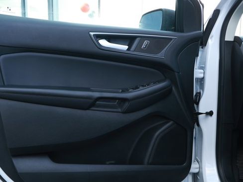 Used 2024 Ford Edge SE image 21