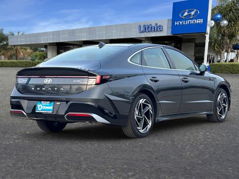 New 2026 Hyundai Sonata SEL image 2